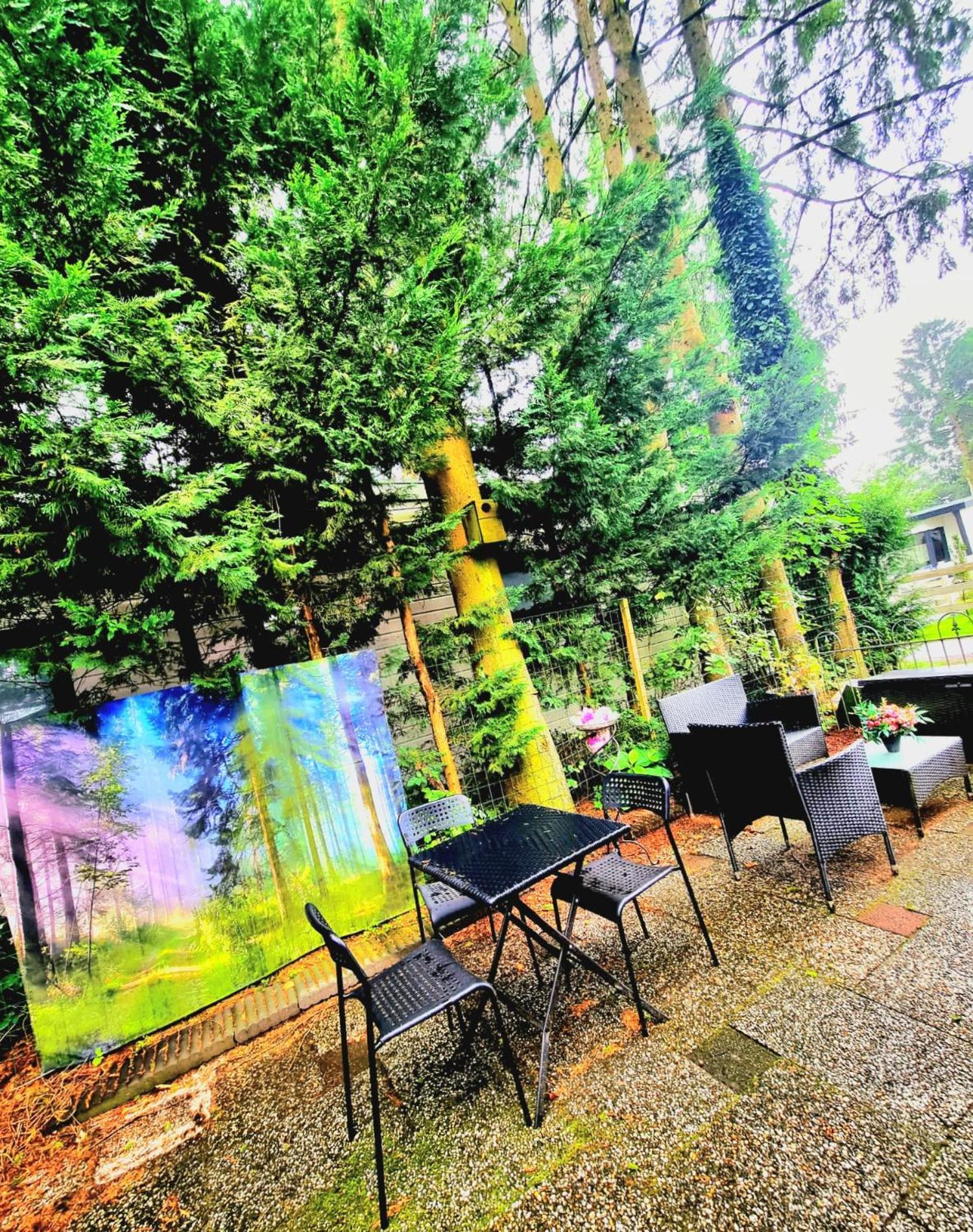Chalet Op Een Rustig Park In De Natuur Путен Екстериор снимка